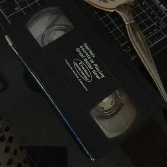 BNIB Ralph Paul’s Secrets to Playing Great Guitar VHS - Rock and Blues - Picture 11 of 12